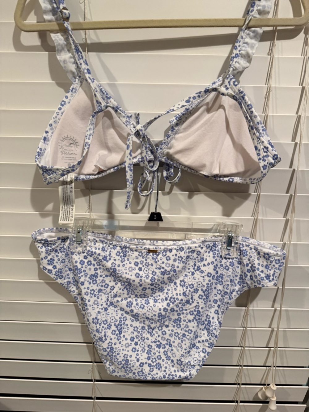 Hollister Blue Floral Bikini Set - Picture 3 of 12